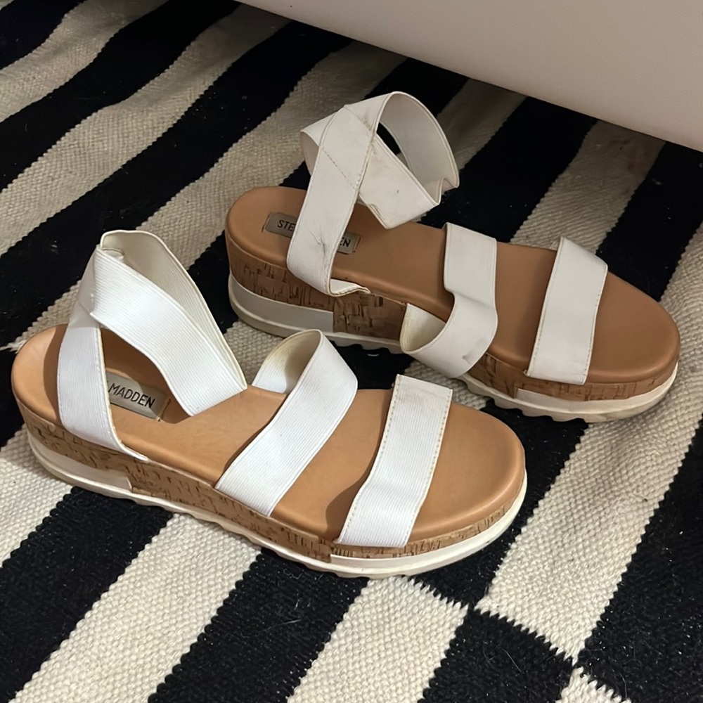 Steve Madden platform sandals
